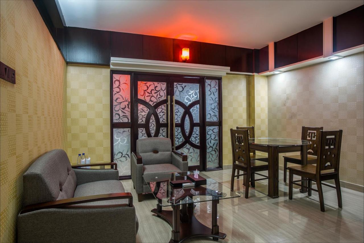 Momo Inn Bogra Екстериор снимка
